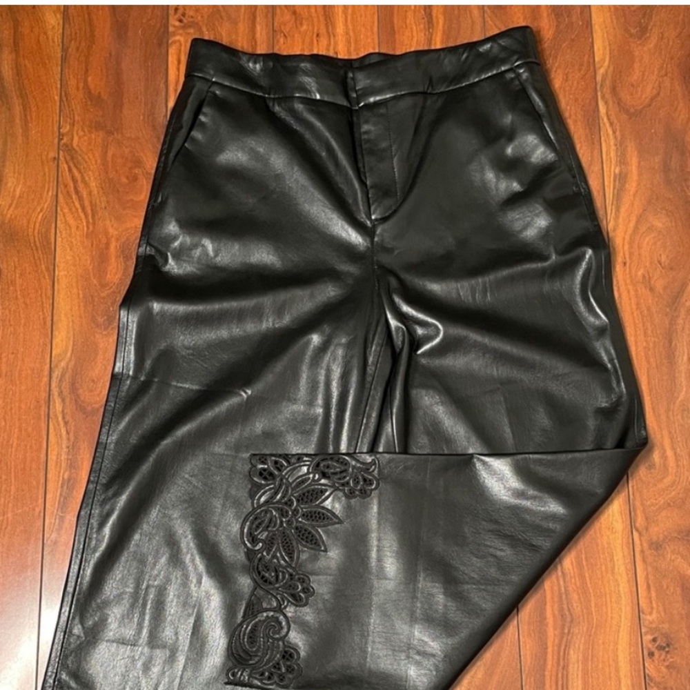 MAKE AN OFFER - CHICOS Black Cropped Wide Leg Pants with Embroidered Hem - Picture 5 of 6